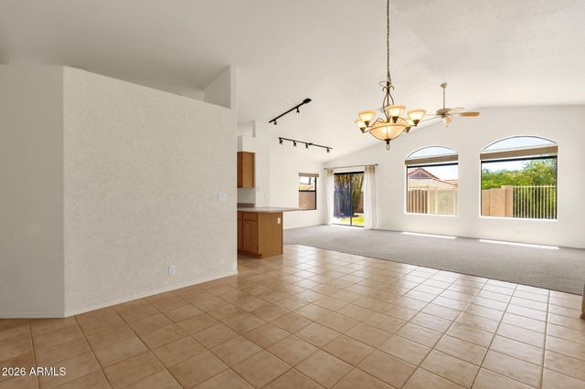12137 N FINCH Drive N, Fountain Hills, AZ 85268