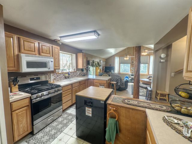 1077 JOHN KALINAS ROAD, Fairbanks, AK 99712