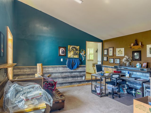 1077 JOHN KALINAS ROAD, Fairbanks, AK 99712