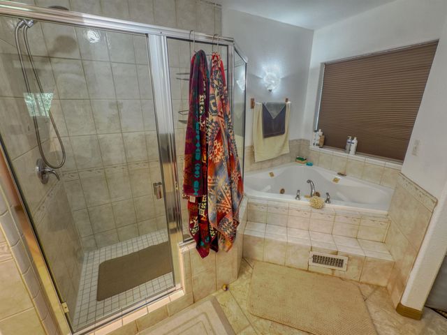 1077 JOHN KALINAS ROAD, Fairbanks, AK 99712