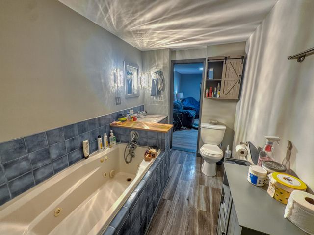 1077 JOHN KALINAS ROAD, Fairbanks, AK 99712