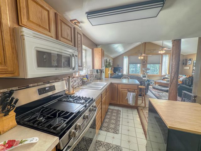 1077 JOHN KALINAS ROAD, Fairbanks, AK 99712