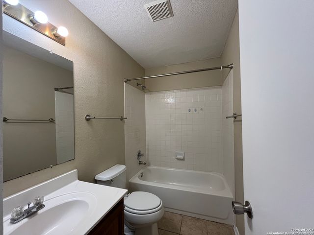 9145 CENTRO BONITO, San Antonio, TX 78245