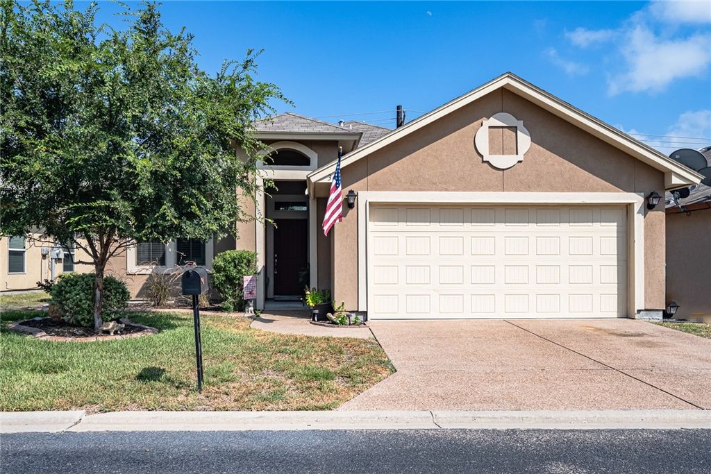 401 Inverrary Dr 36, Rockport, TX 78382