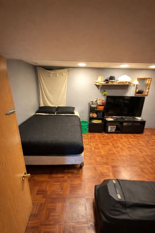 621 Elmwood Avenue, Joliet, IL 60433