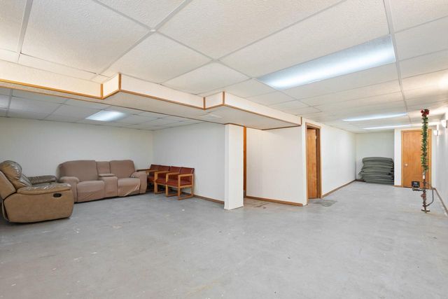 6579 N 66th STREET, Milwaukee, WI 53223