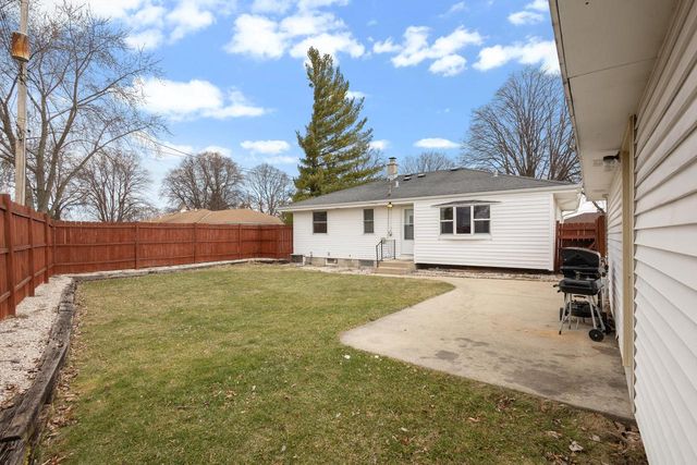 6579 N 66th STREET, Milwaukee, WI 53223