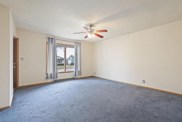 6579 N 66th STREET, Milwaukee, WI 53223