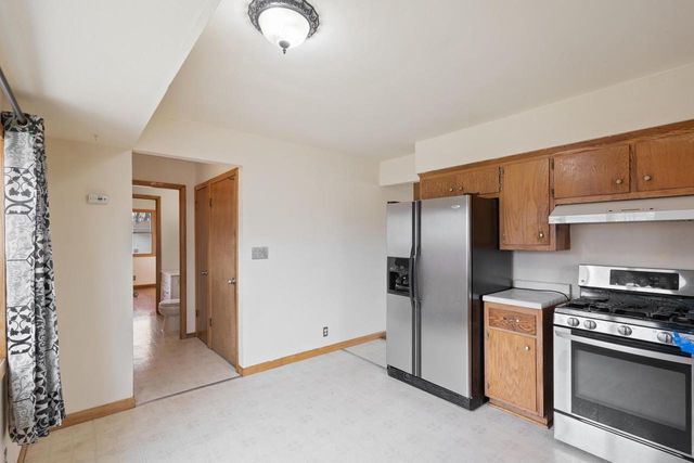 6579 N 66th STREET, Milwaukee, WI 53223