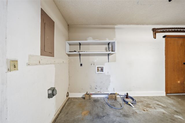 1452 Paradise Lane, Claremore, OK 74017