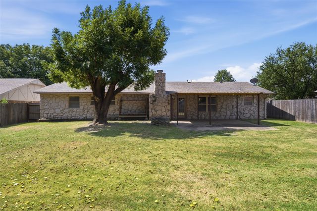 1452 Paradise Lane, Claremore, OK 74017
