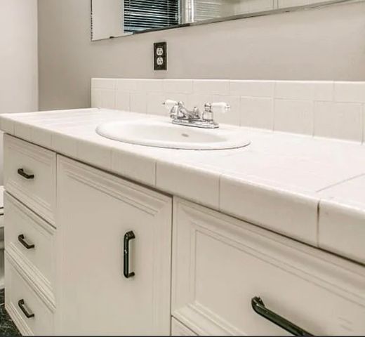 3715 LA JOYA Drive, Dallas, TX 75220