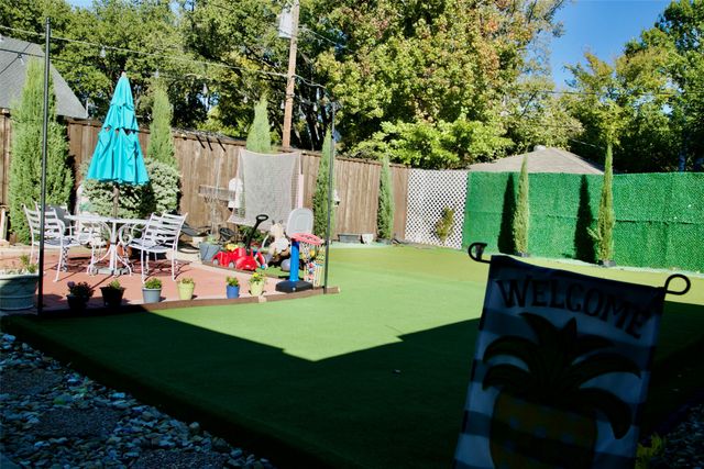 3715 LA JOYA Drive, Dallas, TX 75220