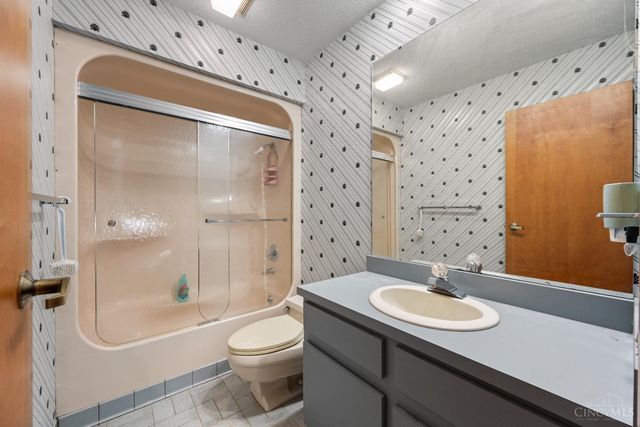 1749 Gloucester Drive, Fairfield, OH 45014