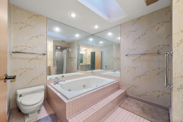 1749 Gloucester Drive, Fairfield, OH 45014