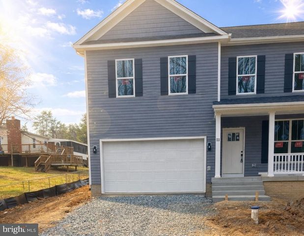 11 ASH LN, Stafford, VA 22556