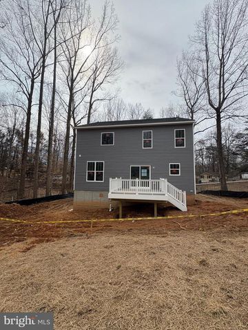 11 ASH LN, Stafford, VA 22556