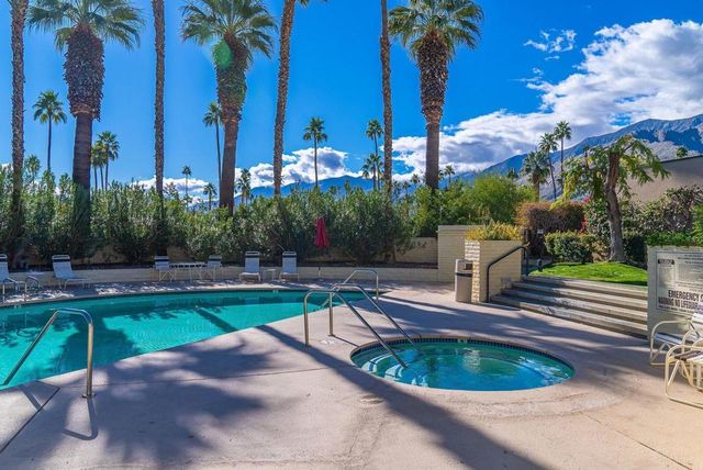 453 Village Square E, Palm Springs, CA 92262