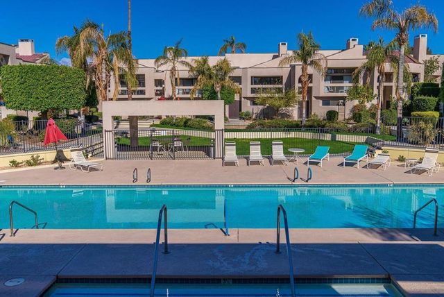 453 Village Square E, Palm Springs, CA 92262