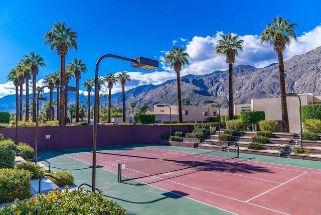 453 Village Square E, Palm Springs, CA 92262