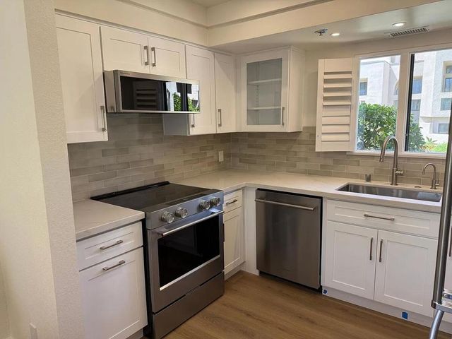 453 Village Square E, Palm Springs, CA 92262