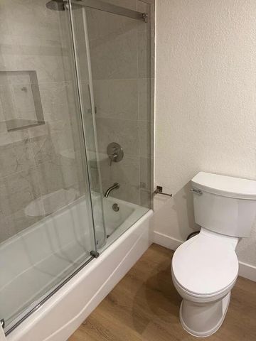 453 Village Square E, Palm Springs, CA 92262