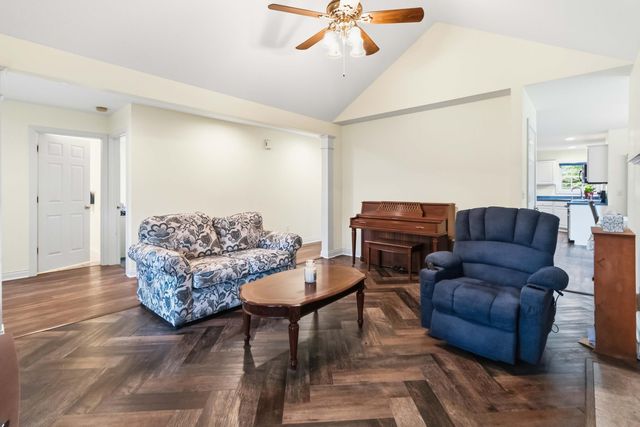 1043 Burnell Drive, Berea, KY 40403