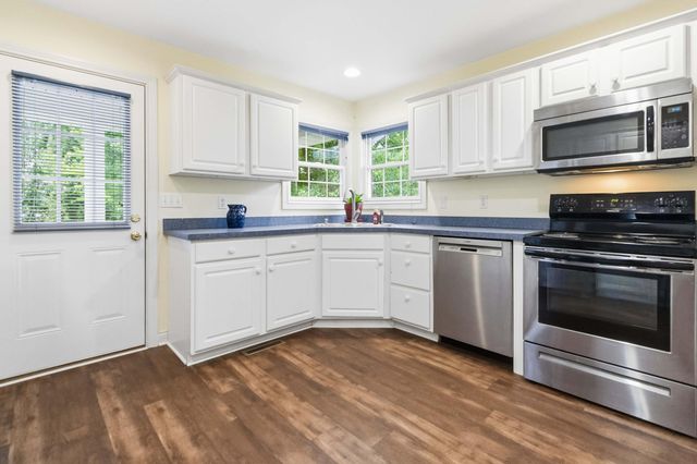1043 Burnell Drive, Berea, KY 40403