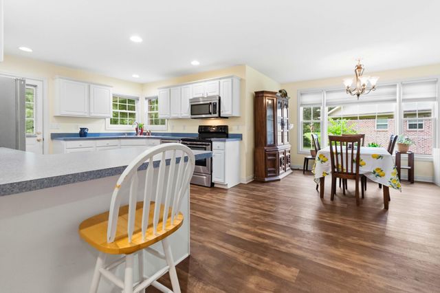 1043 Burnell Drive, Berea, KY 40403
