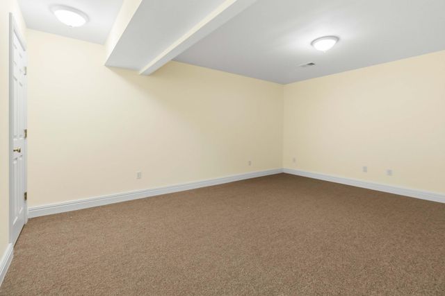 1043 Burnell Drive, Berea, KY 40403