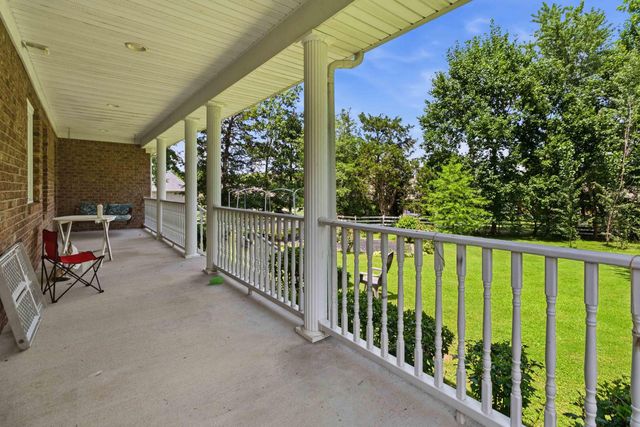 1043 Burnell Drive, Berea, KY 40403