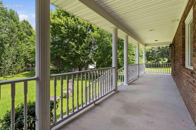 1043 Burnell Drive, Berea, KY 40403