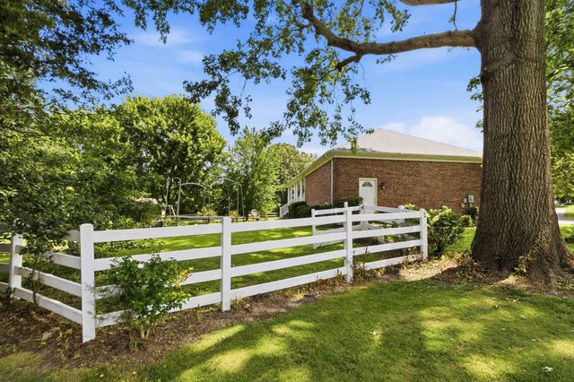 1043 Burnell Drive, Berea, KY 40403