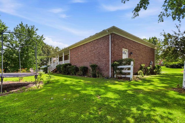 1043 Burnell Drive, Berea, KY 40403