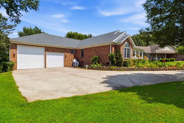 1043 Burnell Drive, Berea, KY 40403