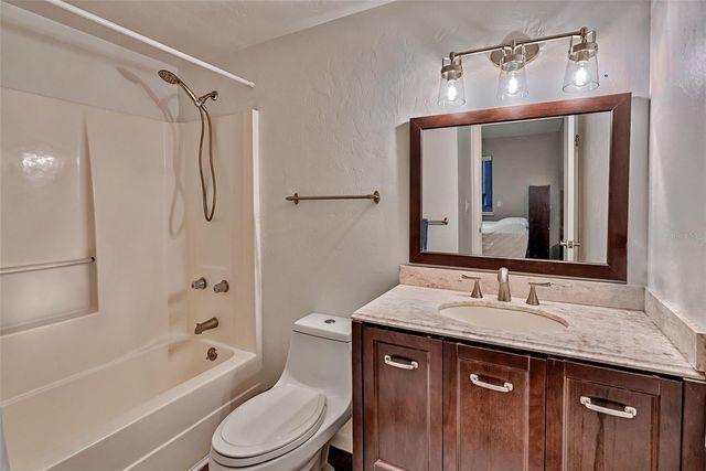 105 SE 16TH AVENUE N103, Gainesville, FL 32601