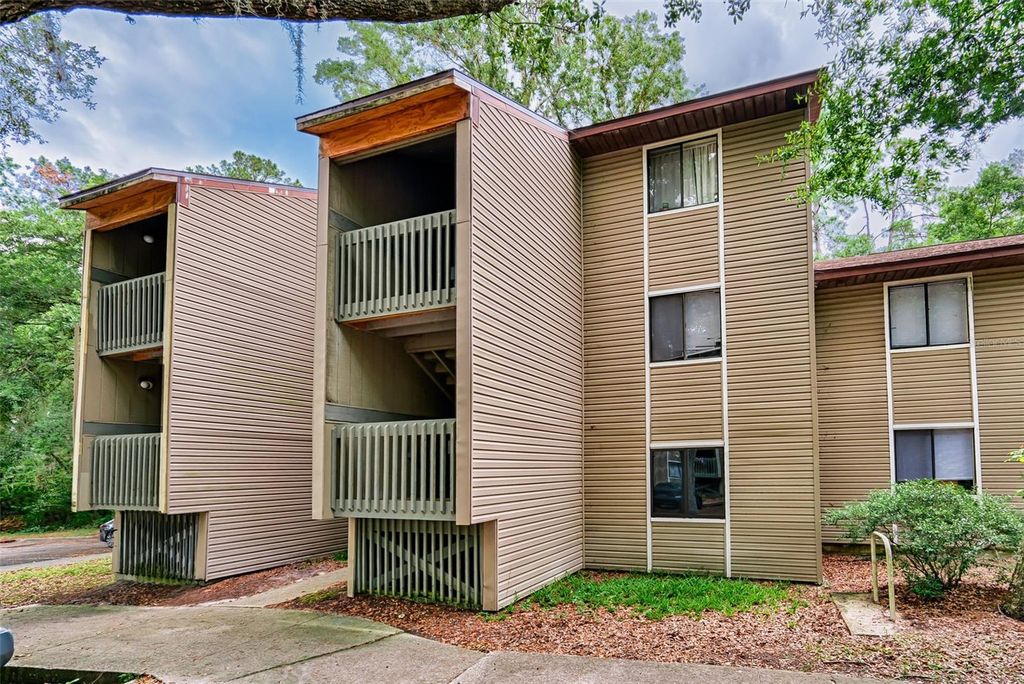 105 SE 16TH AVENUE N103, Gainesville, FL 32601