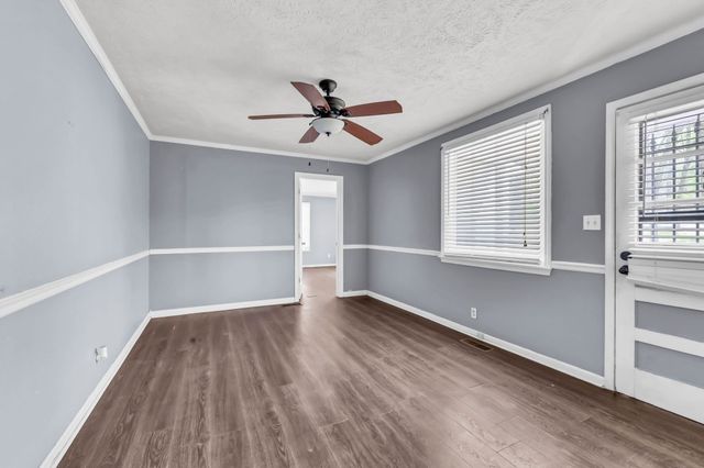 751 Hogan Rd, Clarksville, TN 37043