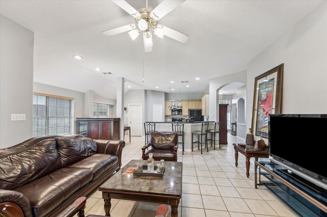 12123 Dover Meadow, Houston, TX 77070