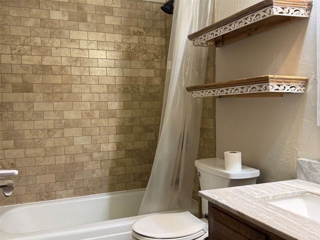 15745 Covewood Circle, Dallas, TX 75248