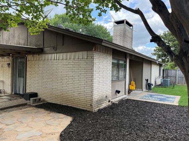 15745 Covewood Circle, Dallas, TX 75248