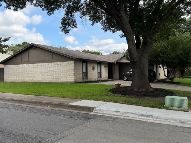 15745 Covewood Circle, Dallas, TX 75248