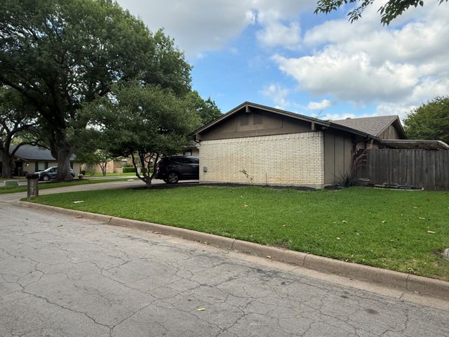 15745 Covewood Circle, Dallas, TX 75248