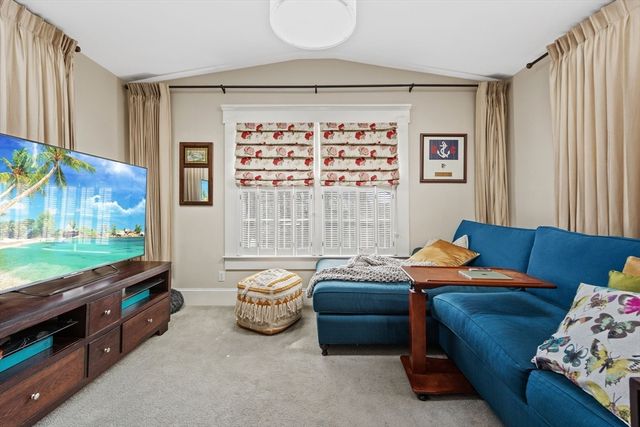 76 Cottage, New Bedford, MA 02740