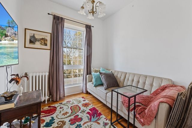 76 Cottage, New Bedford, MA 02740