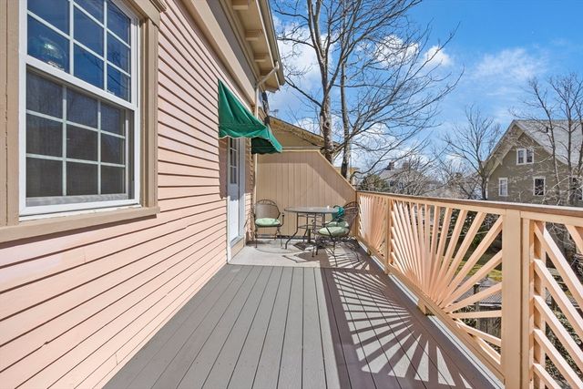 76 Cottage, New Bedford, MA 02740