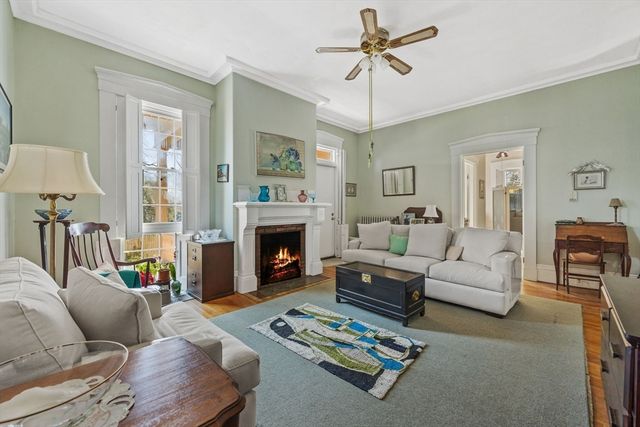 76 Cottage, New Bedford, MA 02740