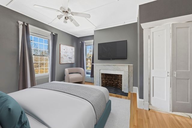 76 Cottage, New Bedford, MA 02740