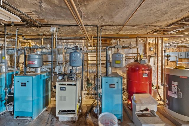 76 Cottage, New Bedford, MA 02740