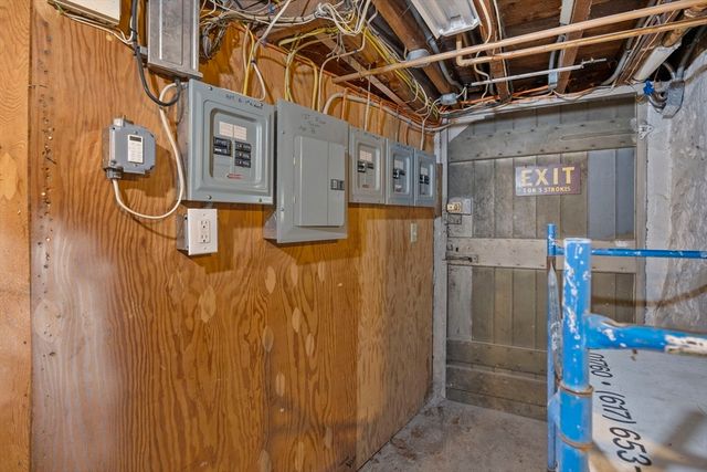 76 Cottage, New Bedford, MA 02740